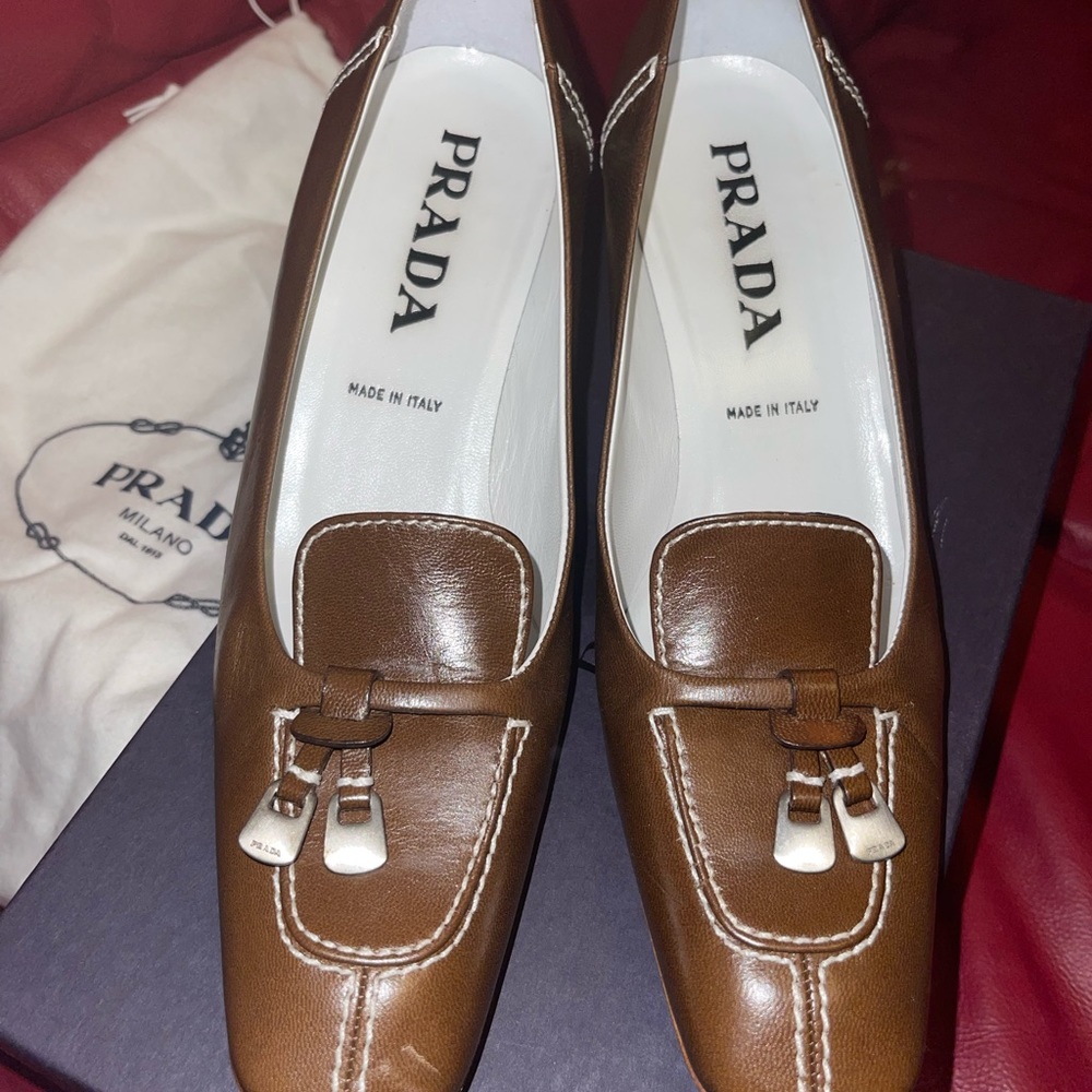Prada brown kitten heels - Picture 2 of 10